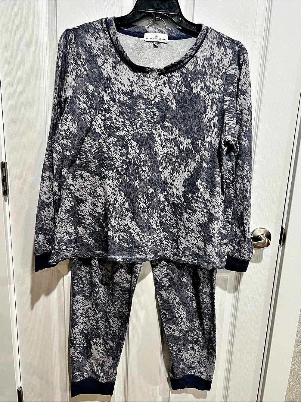 Karen Neuburger Abstract Print Pajama Set in Blue & Gray XL Like New
